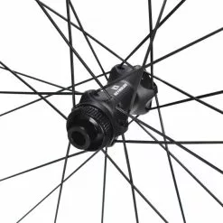 Reynolds® Paire De Roues REYNOLDS AR80 X DISC à Pneus (Center Lock) -Vélos Complets Soldes Boutique 600x600 227103 1613633963371 1